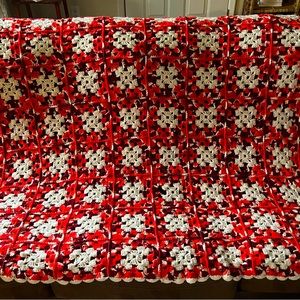 Vintage Handmade Crochet Afghan Blanket Throw.  Reds and White.  70x48.